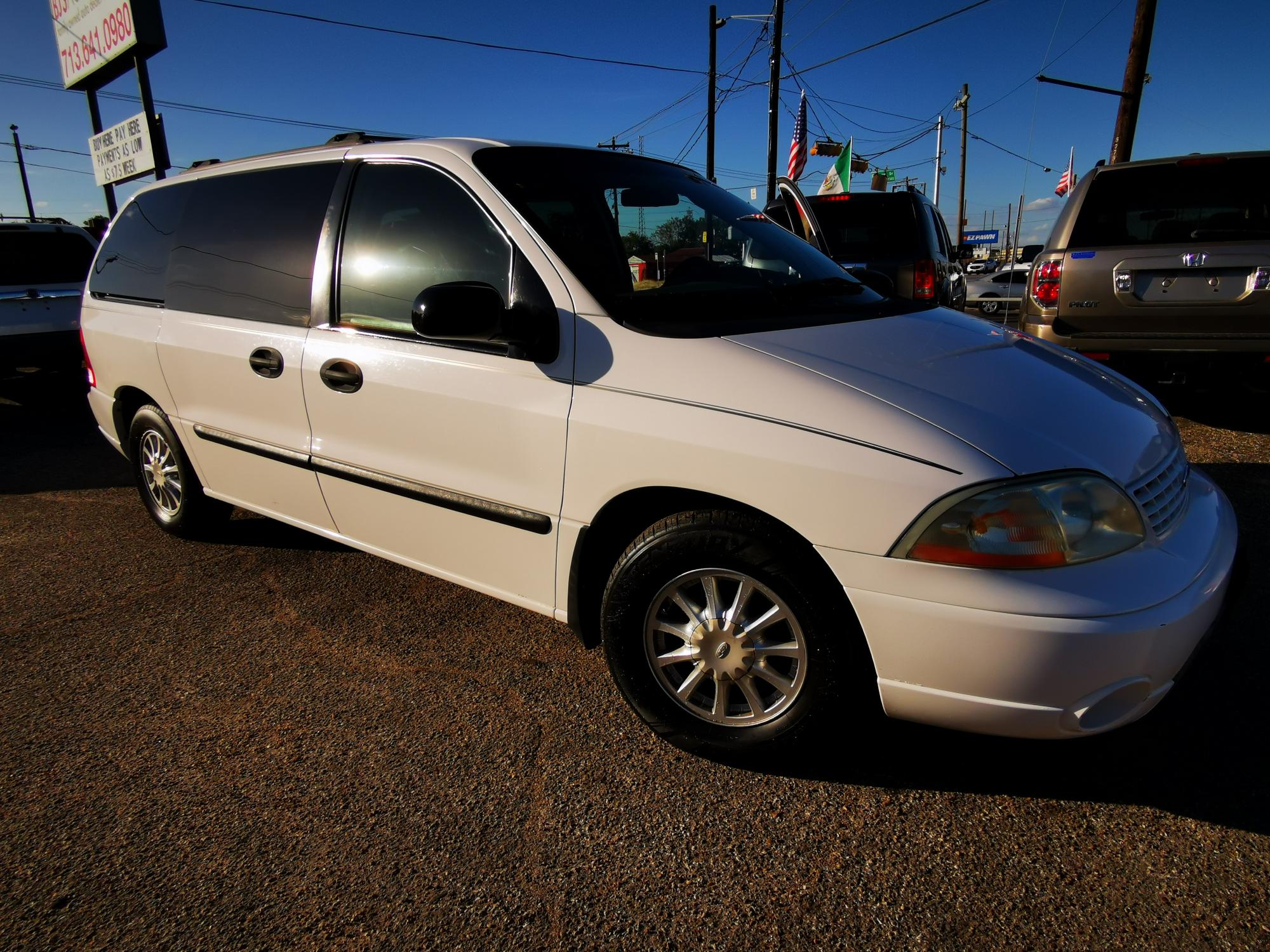 photo of 2002 Ford Windstar LX