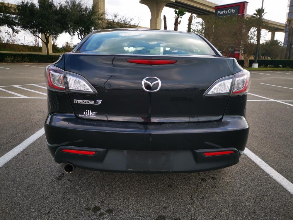 2010 Mazda MAZDA3 Unknown (JM1BL1SF0A1) with an 1.8L L4 DOHC 16V engine, located at 5005 Telephone Rd., Houston, TX, 77087, (713) 641-0980, 29.690666, -95.298683 - Photo #3