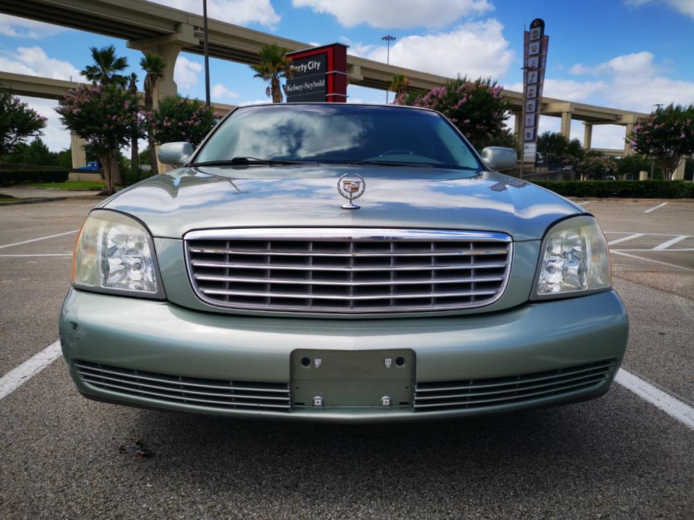 2005 Gold Cadillac Deville Sedan (1G6KD54YX5U) with an 4.6L V8 DOHC 32V engine, 4-Speed Automatic Overdrive transmission, located at 5005 Telephone Rd., Houston, TX, 77087, (713) 641-0980, 29.690666, -95.298683 - Photo #1