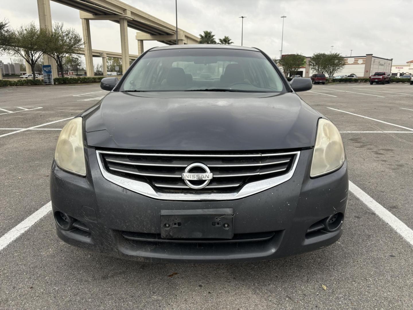 2010 Gray Nissan Altima 2.5 (1N4AL2AP6AN) with an 2.5L L4 DOHC 16V engine, 6-Speed Manual transmission, located at 5005 Telephone Rd., Houston, TX, 77087, (713) 641-0980, 29.690666, -95.298683 - Photo#1
