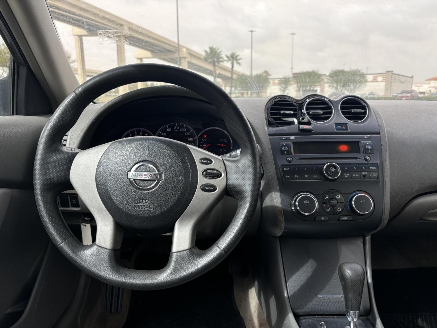 2010 Gray Nissan Altima 2.5 (1N4AL2AP6AN) with an 2.5L L4 DOHC 16V engine, 6-Speed Manual transmission, located at 5005 Telephone Rd., Houston, TX, 77087, (713) 641-0980, 29.690666, -95.298683 - Photo#7