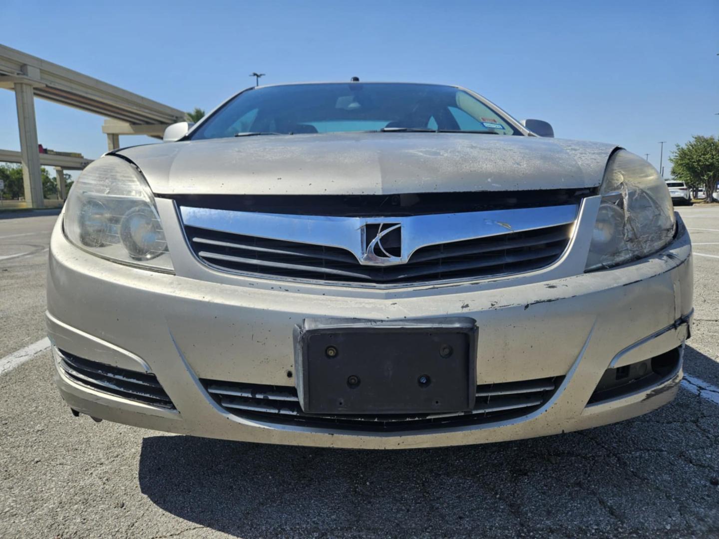 2007 silver Saturn Aura XE (1G8ZS57N17F) with an 3.5L V6 12V OHV engine, 4-Speed Automatic Overdrive transmission, located at 5005 Telephone Rd., Houston, TX, 77087, (713) 641-0980, 29.690666, -95.298683 - Photo#1