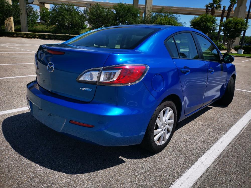 2012 Blue Mazda MAZDA3 i Touring 4-Door (JM1BL1V70C1) with an 2.0L L4 DOHC 16V engine, located at 5005 Telephone Rd., Houston, TX, 77087, (713) 641-0980, 29.690666, -95.298683 - Photo #4