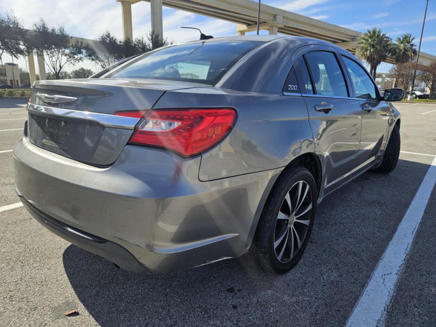 2013 Gray Chrysler 200 Touring (1C3CCBBB9DN) with an 2.4L L4 DOHC 16V engine, 6-Speed Automatic transmission, located at 5005 Telephone Rd., Houston, TX, 77087, (713) 641-0980, 29.690666, -95.298683 - Photo#3