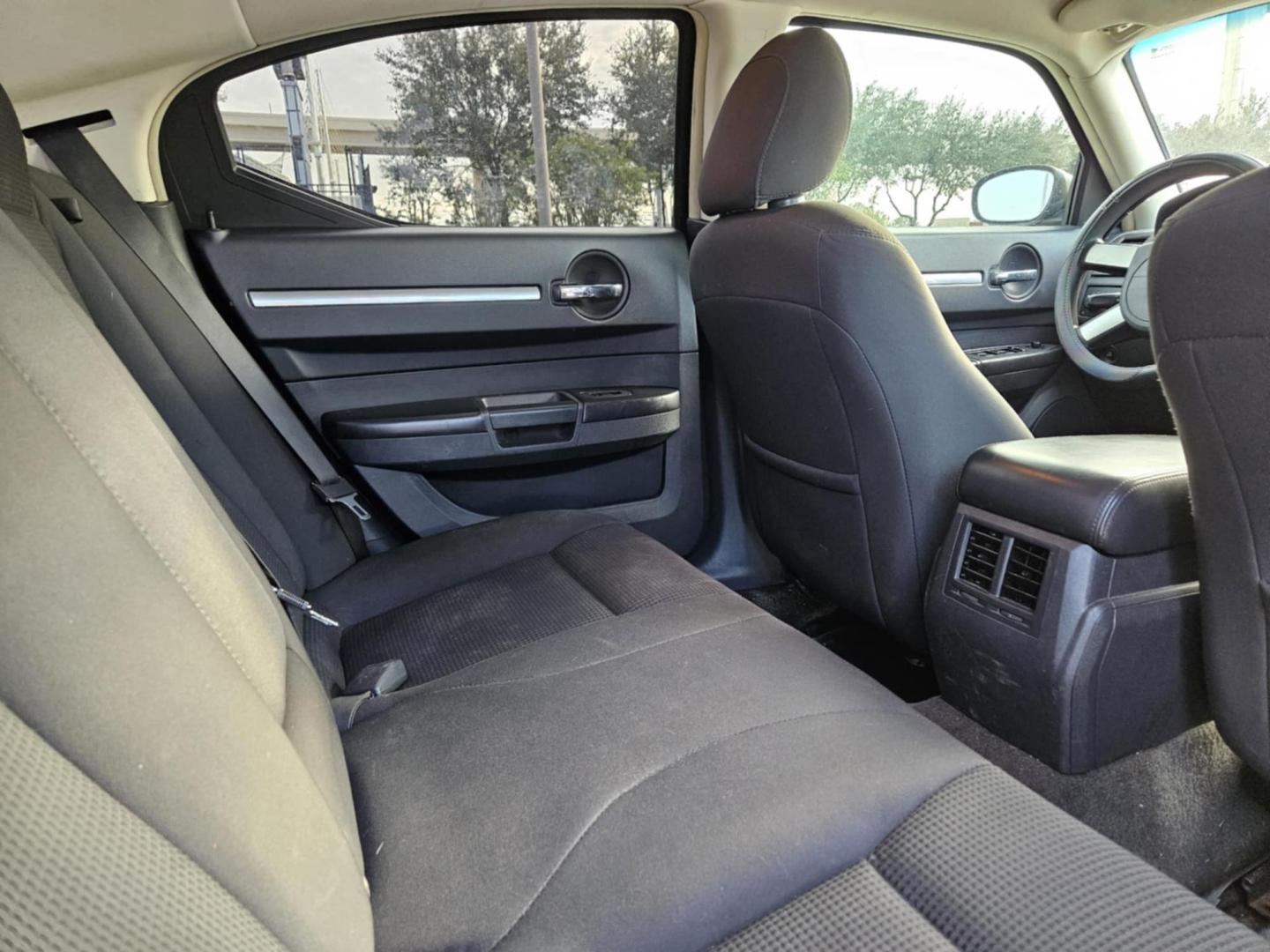 2009 Gray Dodge Charger SXT (2B3KA33V79H) with an 3.5L V6 SOHC 24V engine, 5-Speed Automatic Overdrive transmission, located at 5005 Telephone Rd., Houston, TX, 77087, (713) 641-0980, 29.690666, -95.298683 - Photo#5