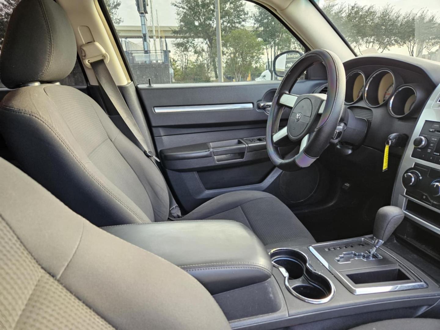 2009 Gray Dodge Charger SXT (2B3KA33V79H) with an 3.5L V6 SOHC 24V engine, 5-Speed Automatic Overdrive transmission, located at 5005 Telephone Rd., Houston, TX, 77087, (713) 641-0980, 29.690666, -95.298683 - Photo#7