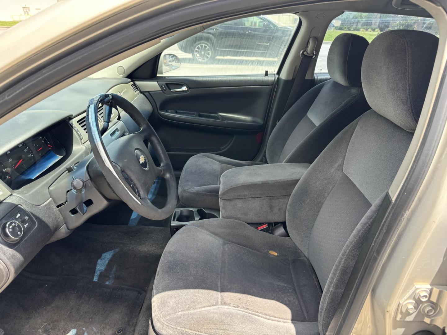 2012 Tan Chevrolet Impala Police Cruiser (2G1WD5E30C1) with an 3.6L V6 DOHC 16V FFV engine, 6-Speed Automatic transmission, located at 5005 Telephone Rd., Houston, TX, 77087, (713) 641-0980, 29.690666, -95.298683 - Photo#7