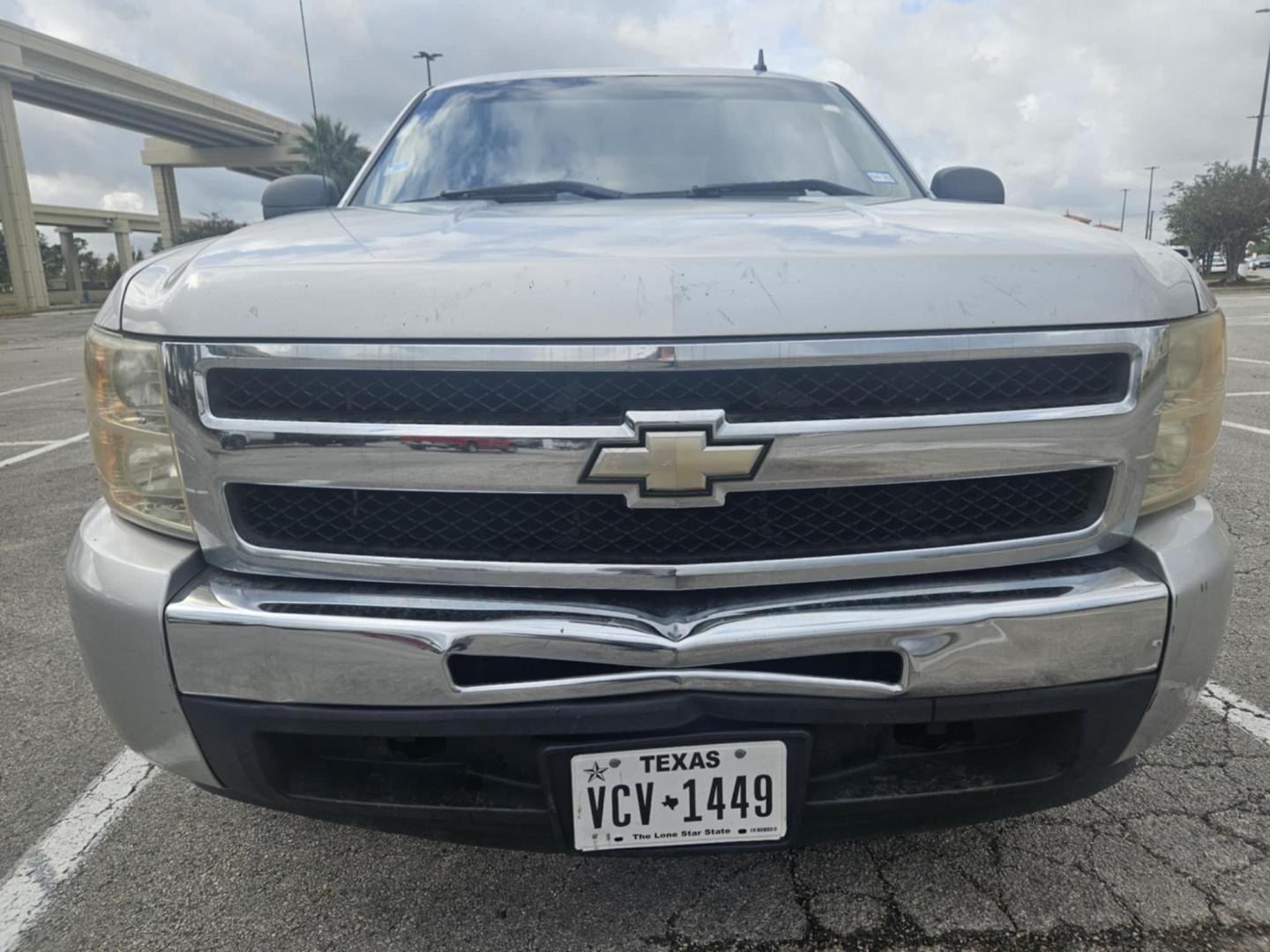 2011 Chevrolet Silverado 1500 LS photo 2