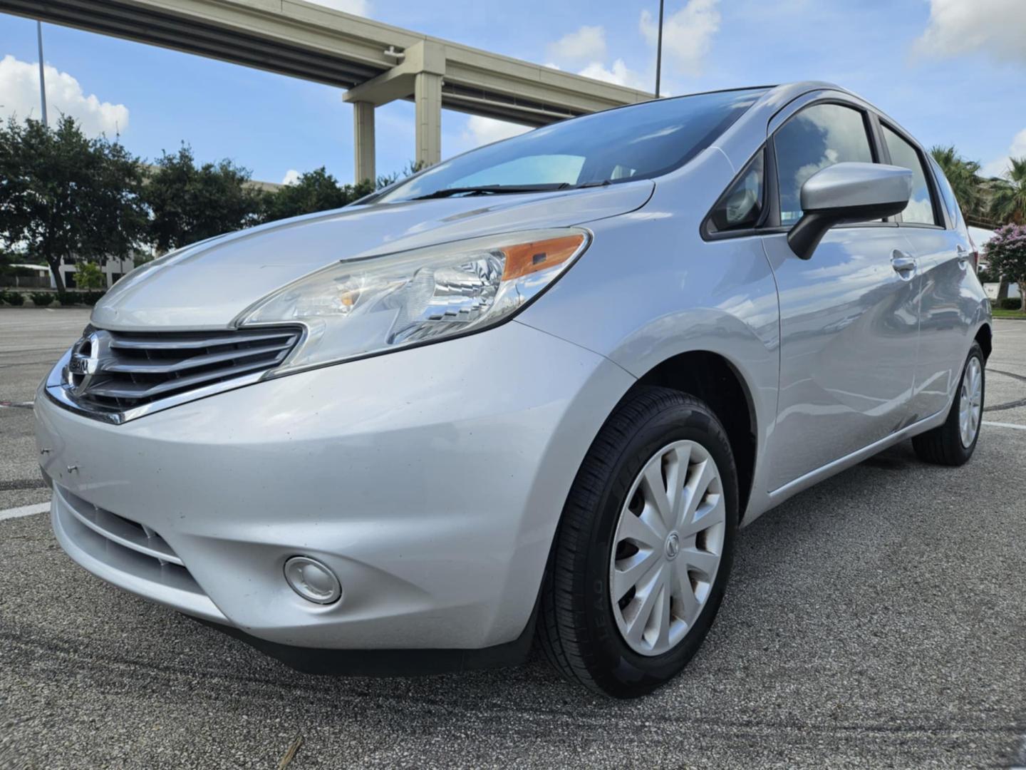 2015 silver Nissan Versa Note (3N1CE2CP3FL) , located at 5005 Telephone Rd., Houston, TX, 77087, (713) 641-0980, 29.690666, -95.298683 - Photo#0