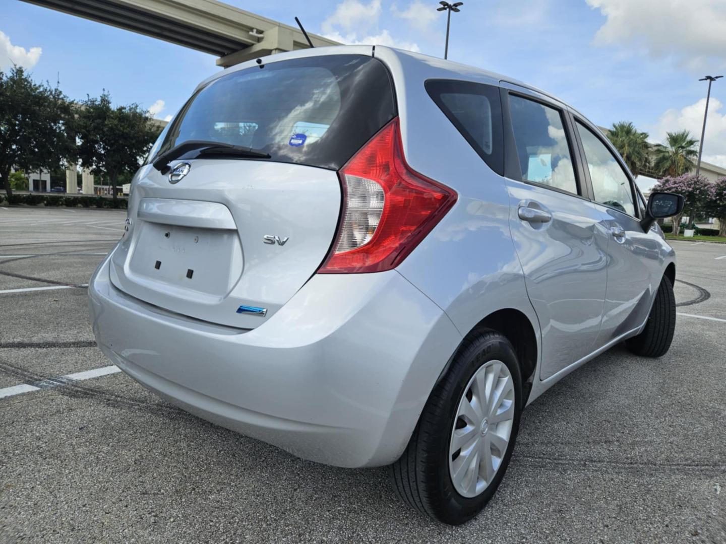 2015 silver Nissan Versa Note (3N1CE2CP3FL) , located at 5005 Telephone Rd., Houston, TX, 77087, (713) 641-0980, 29.690666, -95.298683 - Photo#4