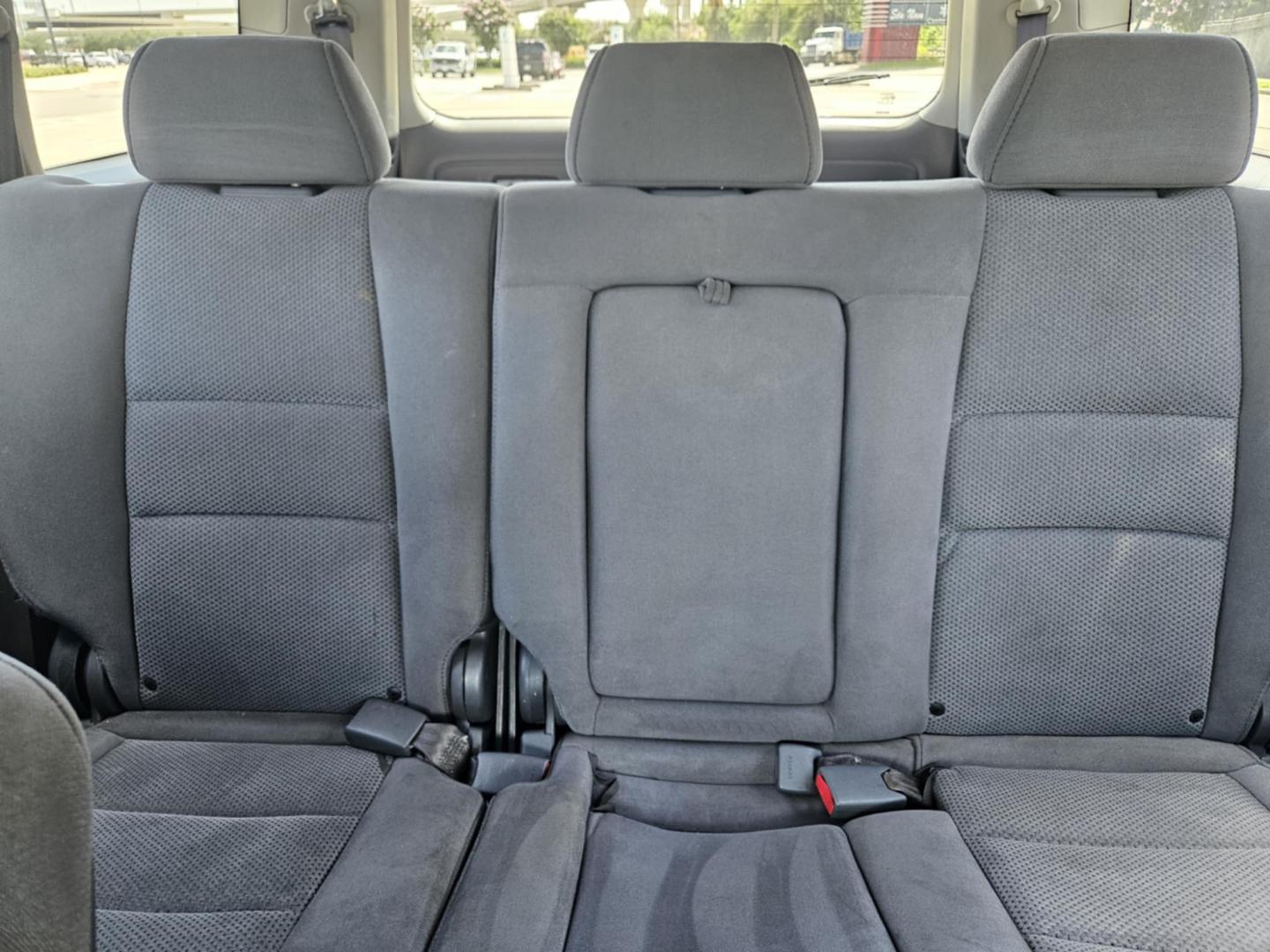 2007 silver Honda Pilot (5FNYF28407B) , located at 5005 Telephone Rd., Houston, TX, 77087, (713) 641-0980, 29.690666, -95.298683 - Photo#6