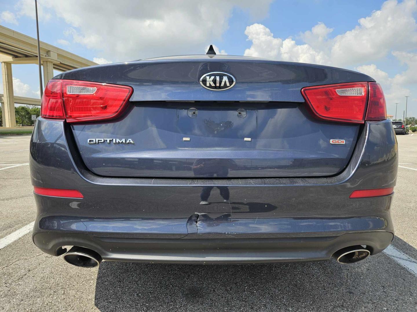 2015 Blue Kia Optima LX (5XXGM4A7XFG) with an 2.4L L4 DOHC 16V engine, 6-Speed Automatic transmission, located at 5005 Telephone Rd., Houston, TX, 77087, (713) 641-0980, 29.690666, -95.298683 - Photo#4