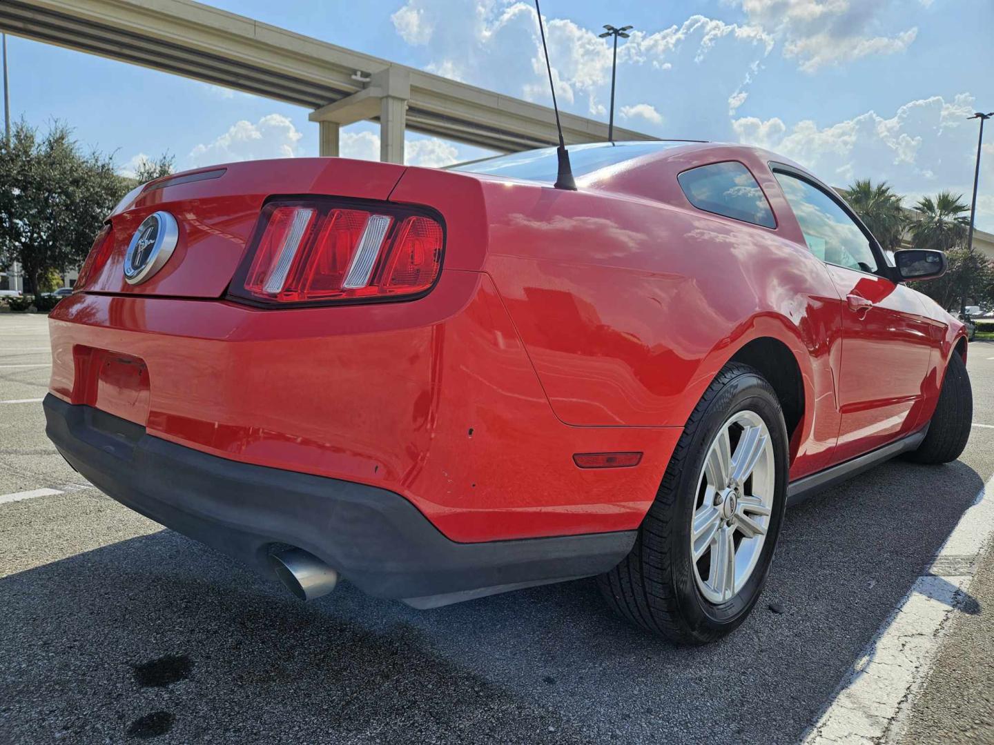 2012 Red Ford Mustang V6 Coupe (1ZVBP8AM0C5) with an 3.7L V6 DOHC 24V engine, located at 5005 Telephone Rd., Houston, TX, 77087, (713) 641-0980, 29.690666, -95.298683 - Photo#4