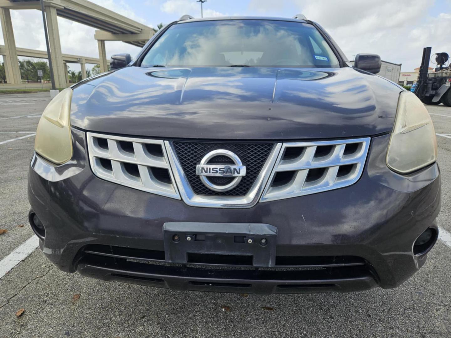 2012 Nissan Rogue SV photo 2