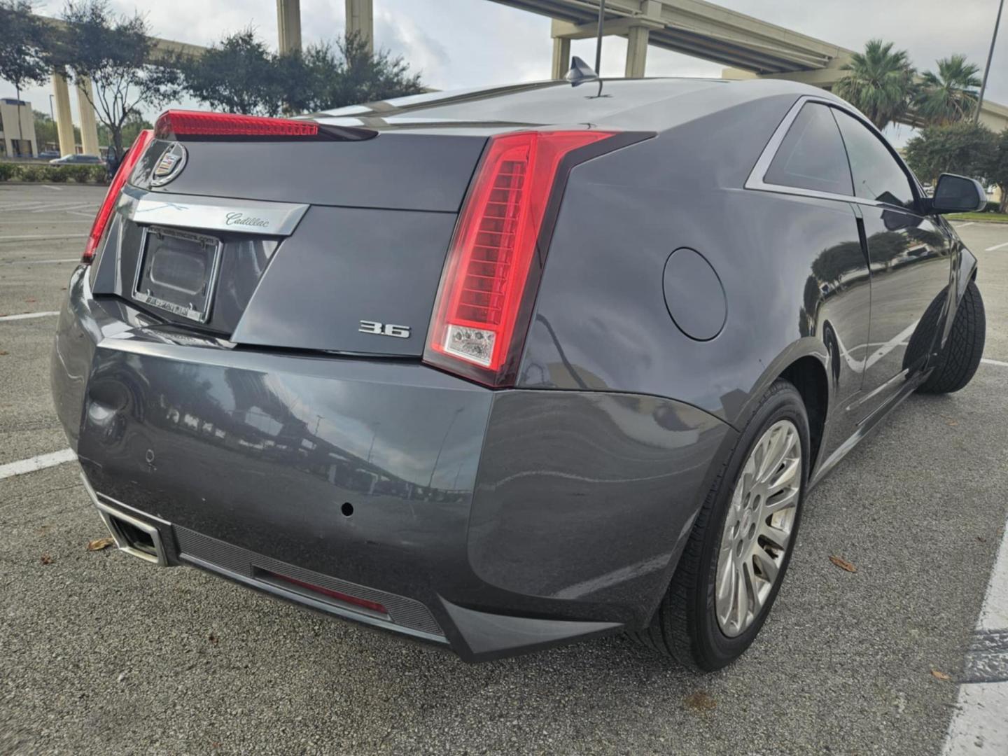 2012 Gray Cadillac CTS Premium w/ Navi (1G6DP1E35C0) with an 3.6L V6 DOHC 24V FFV engine, 6-Speed Automatic transmission, located at 5005 Telephone Rd., Houston, TX, 77087, (713) 641-0980, 29.690666, -95.298683 - Photo#4