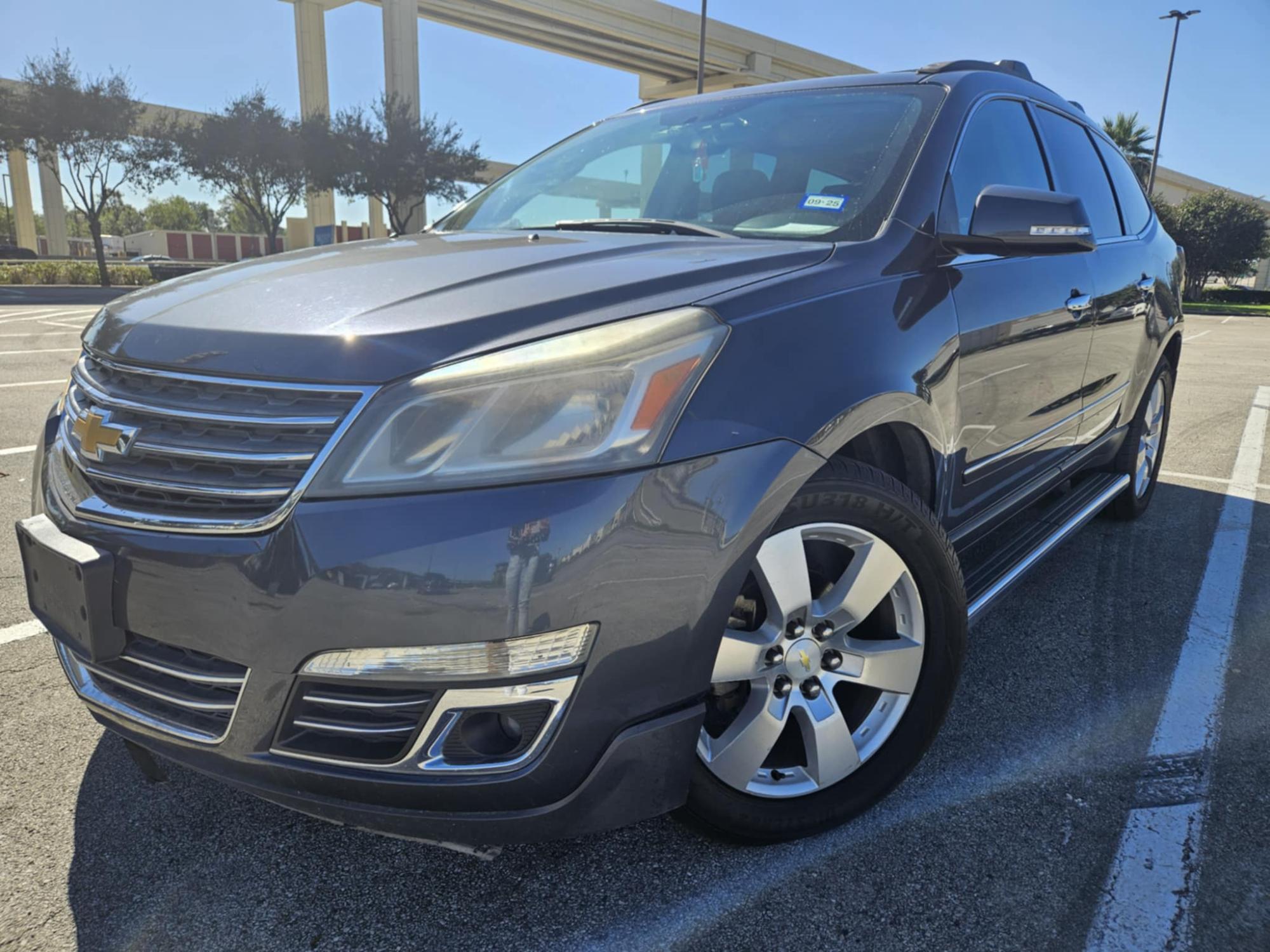 photo of 2013 Chevrolet Traverse LTZ FWD