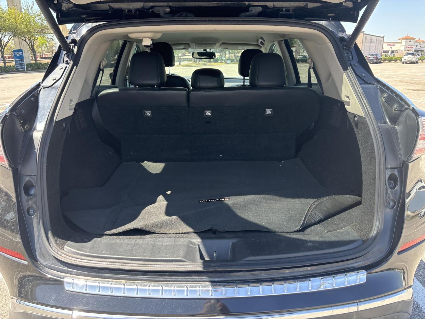 2015 Black Nissan Murano Platinum FWD (5N1AZ2MG8FN) with an 3.5L V6 DOHC 24V engine, Continuously Variable Transmission transmission, located at 5005 Telephone Rd., Houston, TX, 77087, (713) 641-0980, 29.690666, -95.298683 - Photo#6