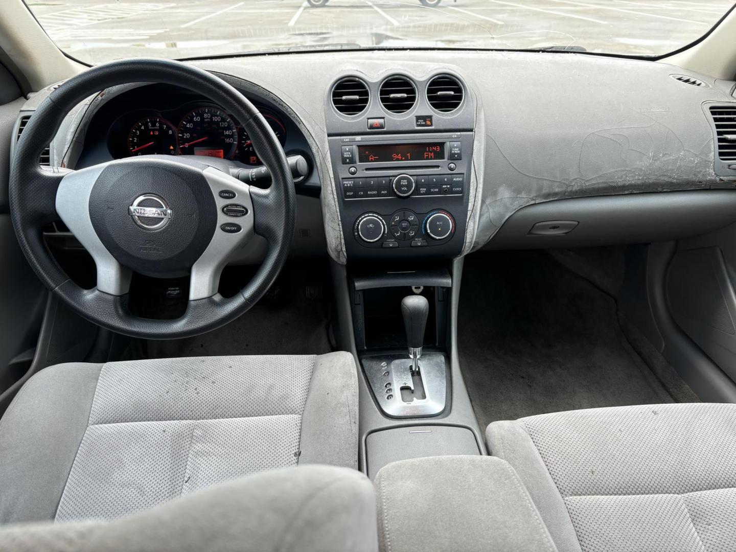 2008 Gray Nissan Altima 2.5 (1N4AL21E78N) with an 2.5L L4 DOHC 16V engine, 6-Speed Manual Overdrive transmission, located at 5005 Telephone Rd., Houston, TX, 77087, (713) 641-0980, 29.690666, -95.298683- Photo#8