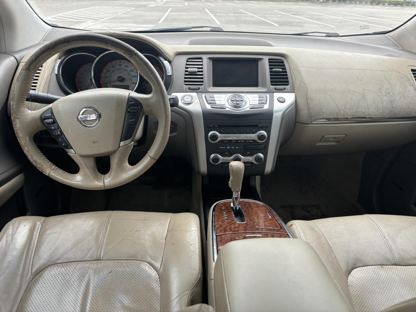 2009 white Nissan Murano LE AWD (JN8AZ18W09W) with an 3.5L V6 DOHC 24V engine, Automatic CVT Overdrive transmission, located at 5005 Telephone Rd., Houston, TX, 77087, (713) 641-0980, 29.690666, -95.298683 - Photo#8