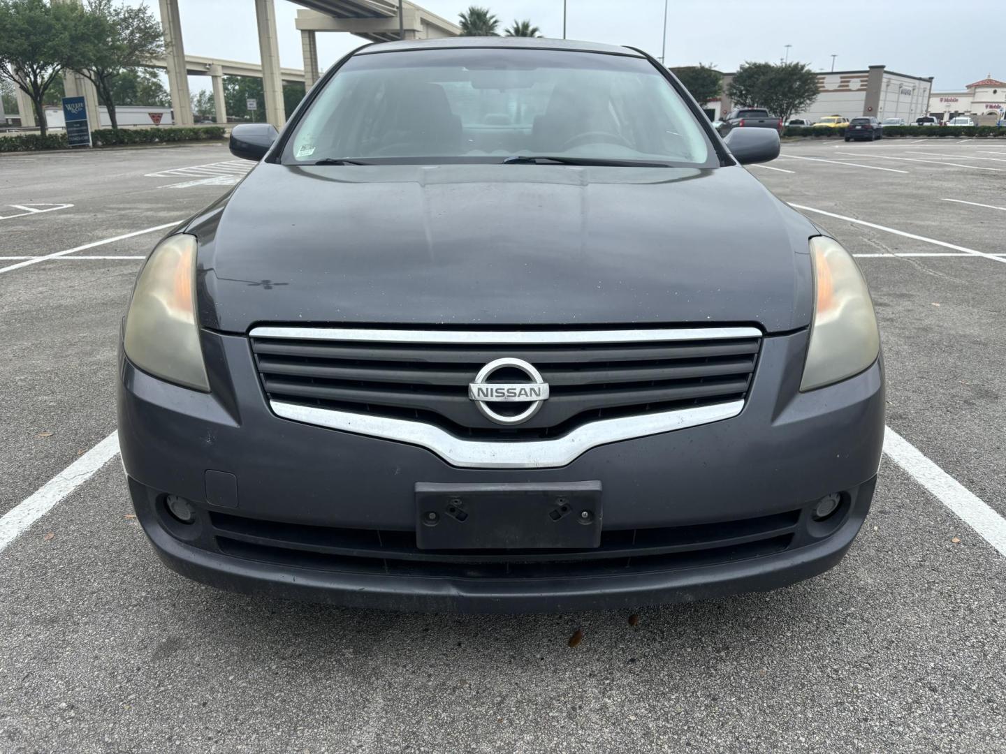 2008 Gray Nissan Altima 2.5 (1N4AL21E68N) with an 2.5L L4 DOHC 16V engine, 6-Speed Manual Overdrive transmission, located at 5005 Telephone Rd., Houston, TX, 77087, (713) 641-0980, 29.690666, -95.298683 - Photo#1