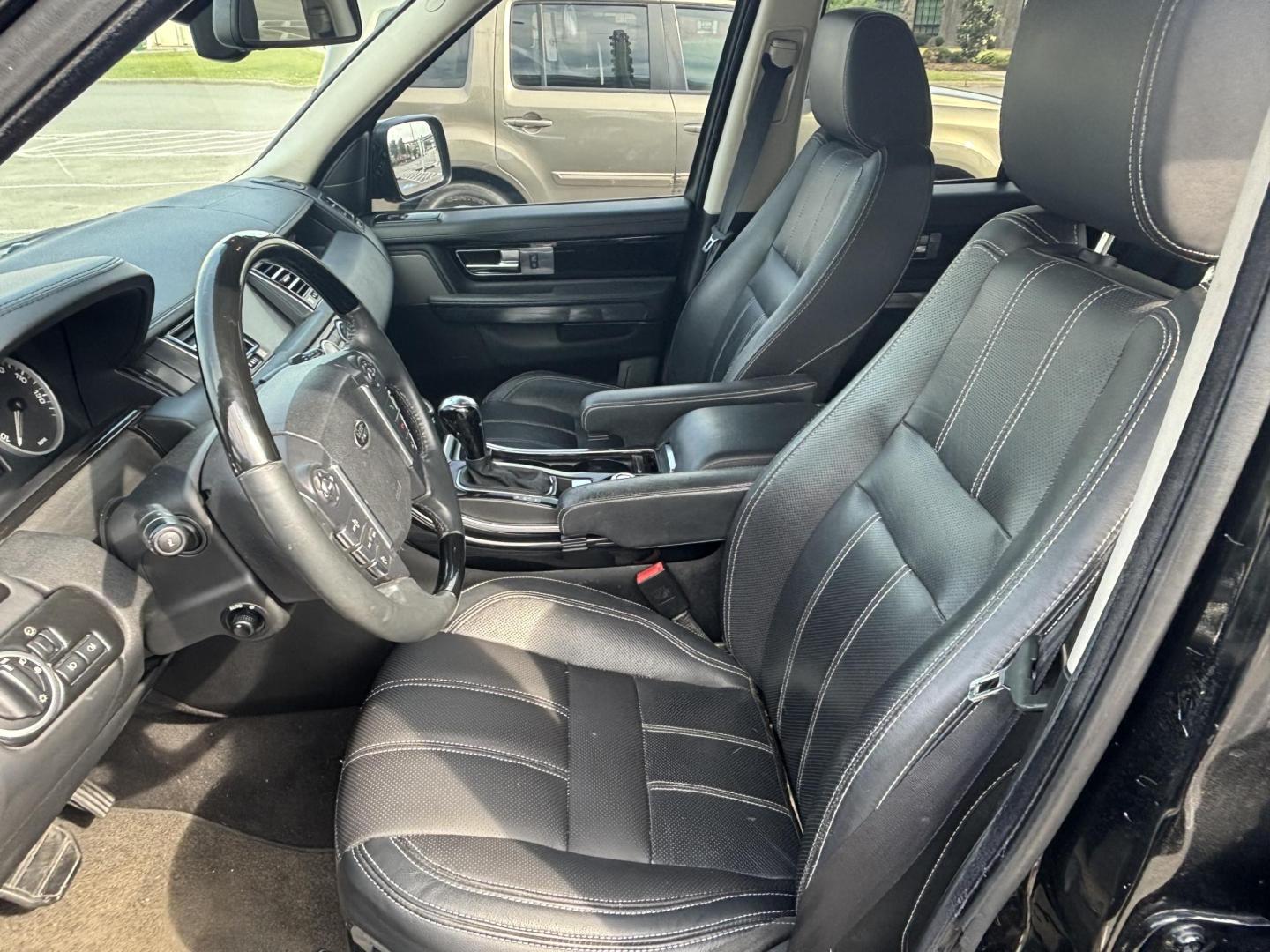 2011 Black Land Rover Range Rover Sport HSE (SALSK2D48BA) with an 4.4L V8 DOHC 32V engine, 6-Speed Automatic transmission, located at 5005 Telephone Rd., Houston, TX, 77087, (713) 641-0980, 29.690666, -95.298683- Photo#11
