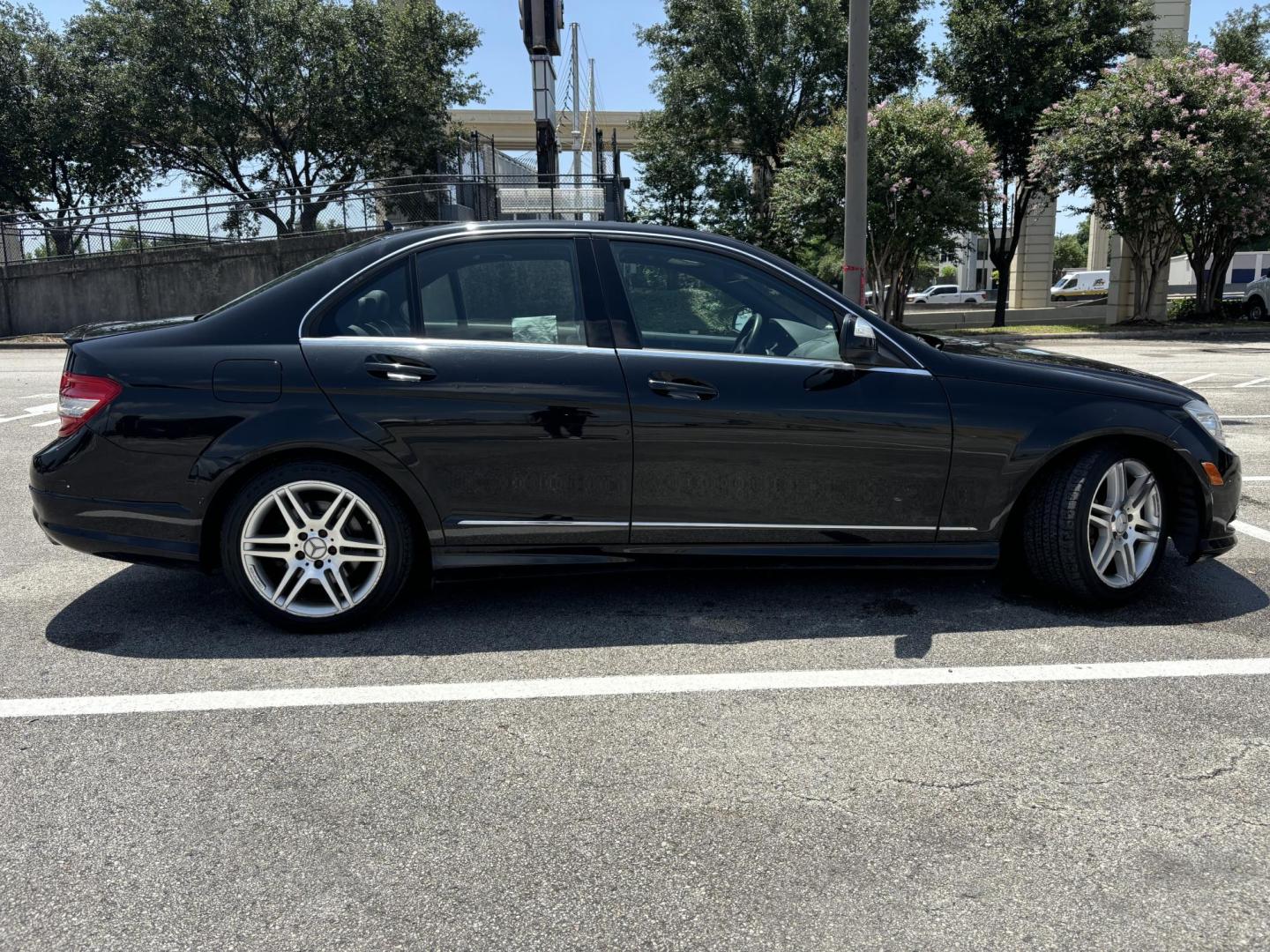 2008 Black Mercedes-Benz C-Class C350 Sport Sedan (WDDGF56X28F) with an 3.5L V6 DOHC 24V engine, 7-Speed Automatic Overdrive transmission, located at 5005 Telephone Rd., Houston, TX, 77087, (713) 641-0980, 29.690666, -95.298683 - Photo#5