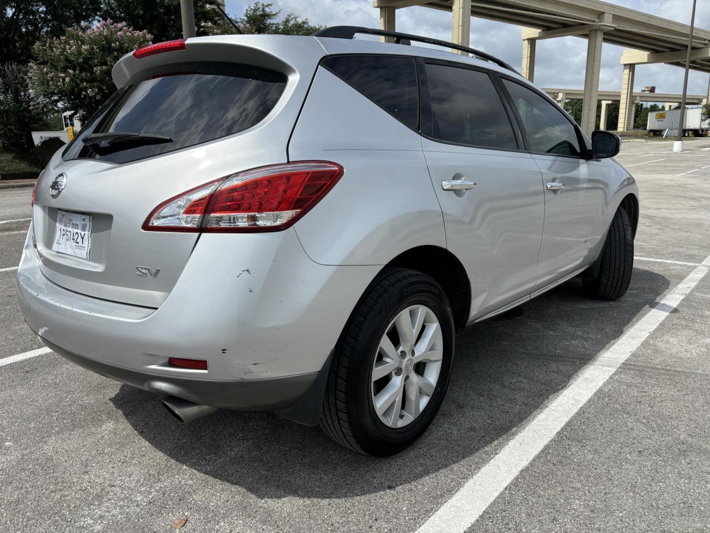 2011 silver Nissan Murano LE (JN8AZ1MU1BW) with an 3.5L V6 DOHC 24V engine, CVT transmission, located at 5005 Telephone Rd., Houston, TX, 77087, (713) 641-0980, 29.690666, -95.298683 - Photo#4