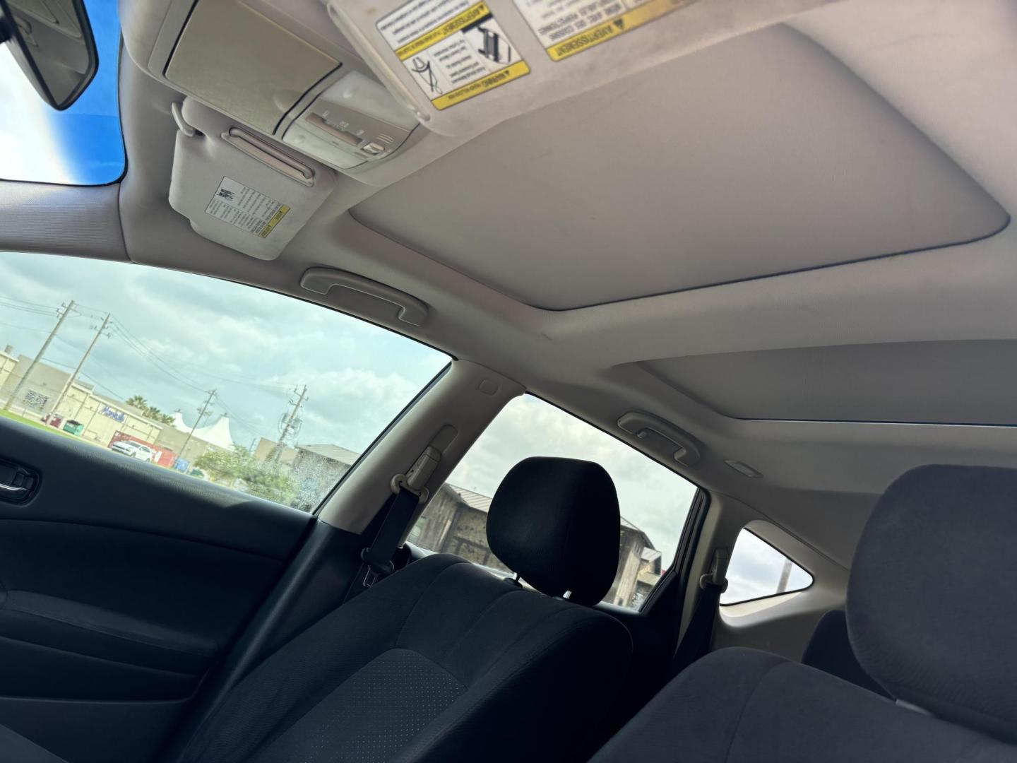2011 silver Nissan Murano LE (JN8AZ1MU1BW) with an 3.5L V6 DOHC 24V engine, CVT transmission, located at 5005 Telephone Rd., Houston, TX, 77087, (713) 641-0980, 29.690666, -95.298683 - Photo#8