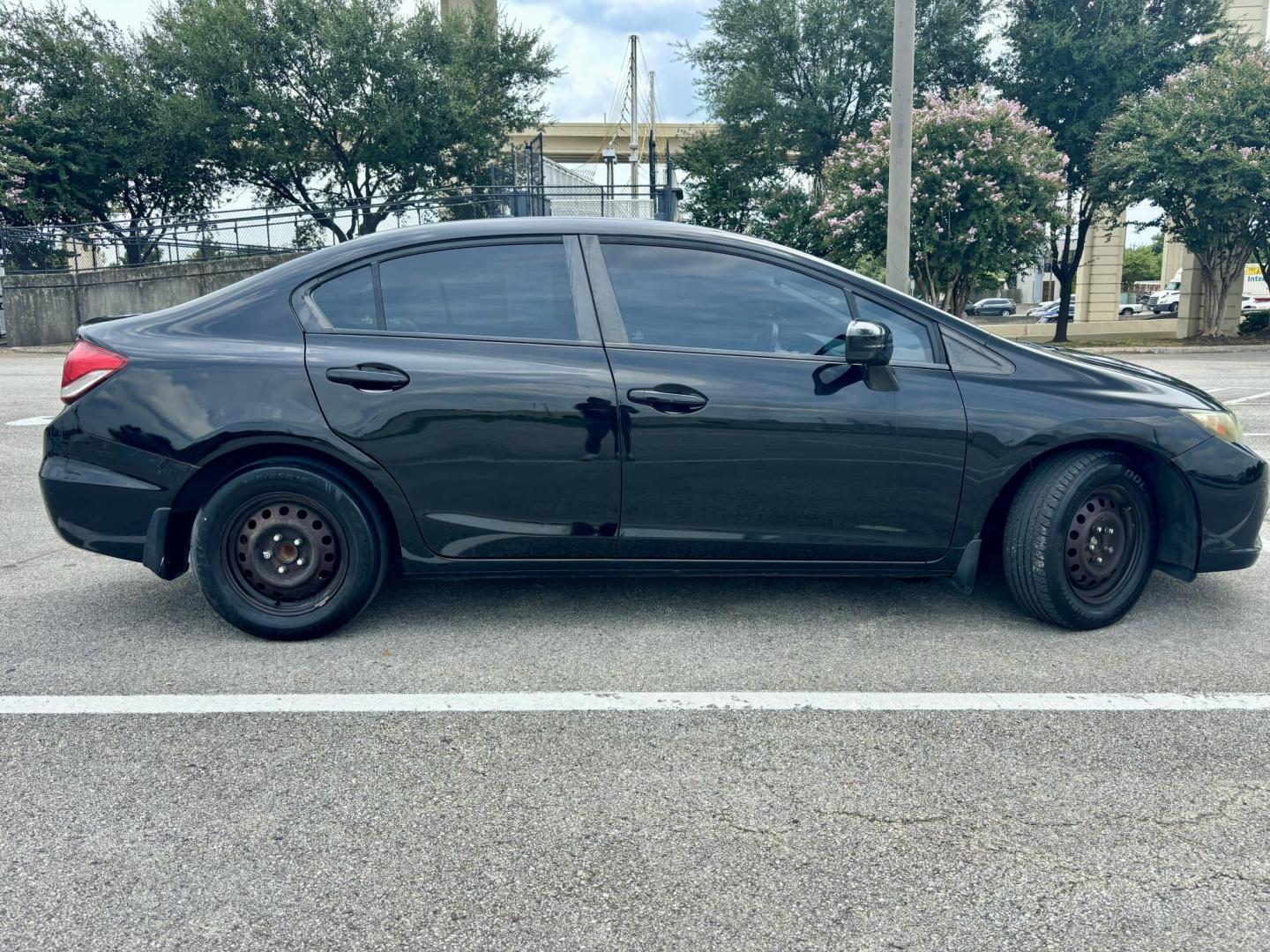 2015 Black Honda Civic LX Sedan CVT (2HGFB2F52FH) with an 1.8L L4 SOHC 16V engine, Continuously Variable Transmission transmission, located at 5005 Telephone Rd., Houston, TX, 77087, (713) 641-0980, 29.690666, -95.298683 - Photo#5
