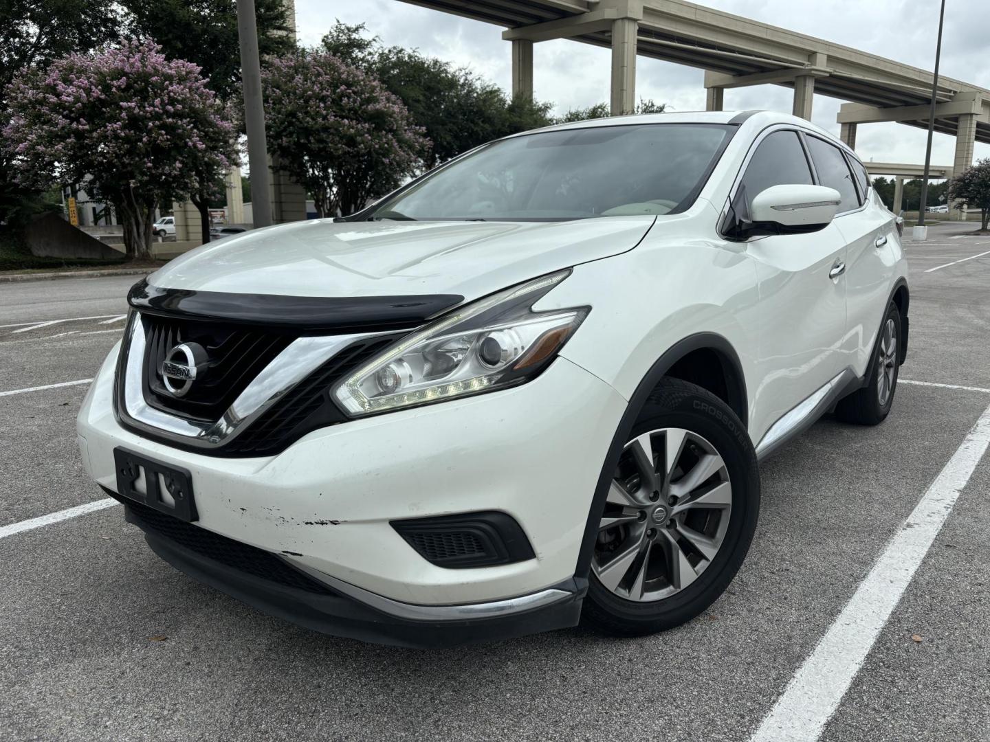 2015 White Nissan Murano Platinum FWD (5N1AZ2MG0FN) with an 3.5L V6 DOHC 24V engine, Continuously Variable Transmission transmission, located at 5005 Telephone Rd., Houston, TX, 77087, (713) 641-0980, 29.690666, -95.298683 - Photo#0