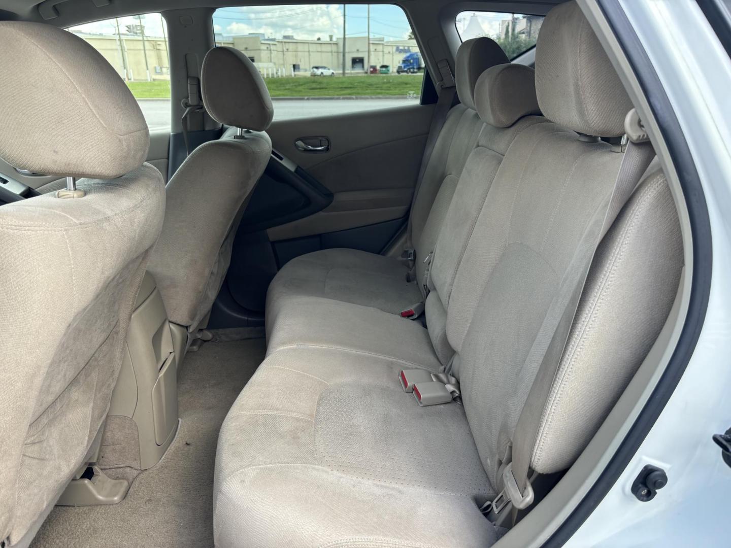 2013 White Nissan Murano SV (JN8AZ1MU3DW) with an 3.5L V6 DOHC 24V engine, Continuously Variable Transmission transmission, located at 5005 Telephone Rd., Houston, TX, 77087, (713) 641-0980, 29.690666, -95.298683 - Photo#6