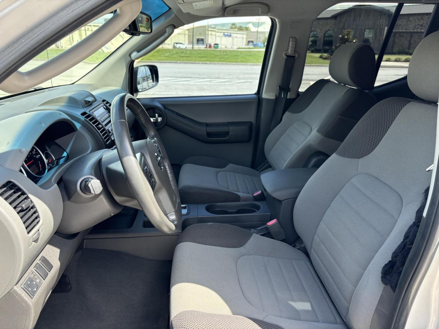 2008 silver Nissan Xterra S 2WD (5N1AN08U98C) with an 4.0L V6 DOHC 24V engine, located at 5005 Telephone Rd., Houston, TX, 77087, (713) 641-0980, 29.690666, -95.298683 - Photo#7