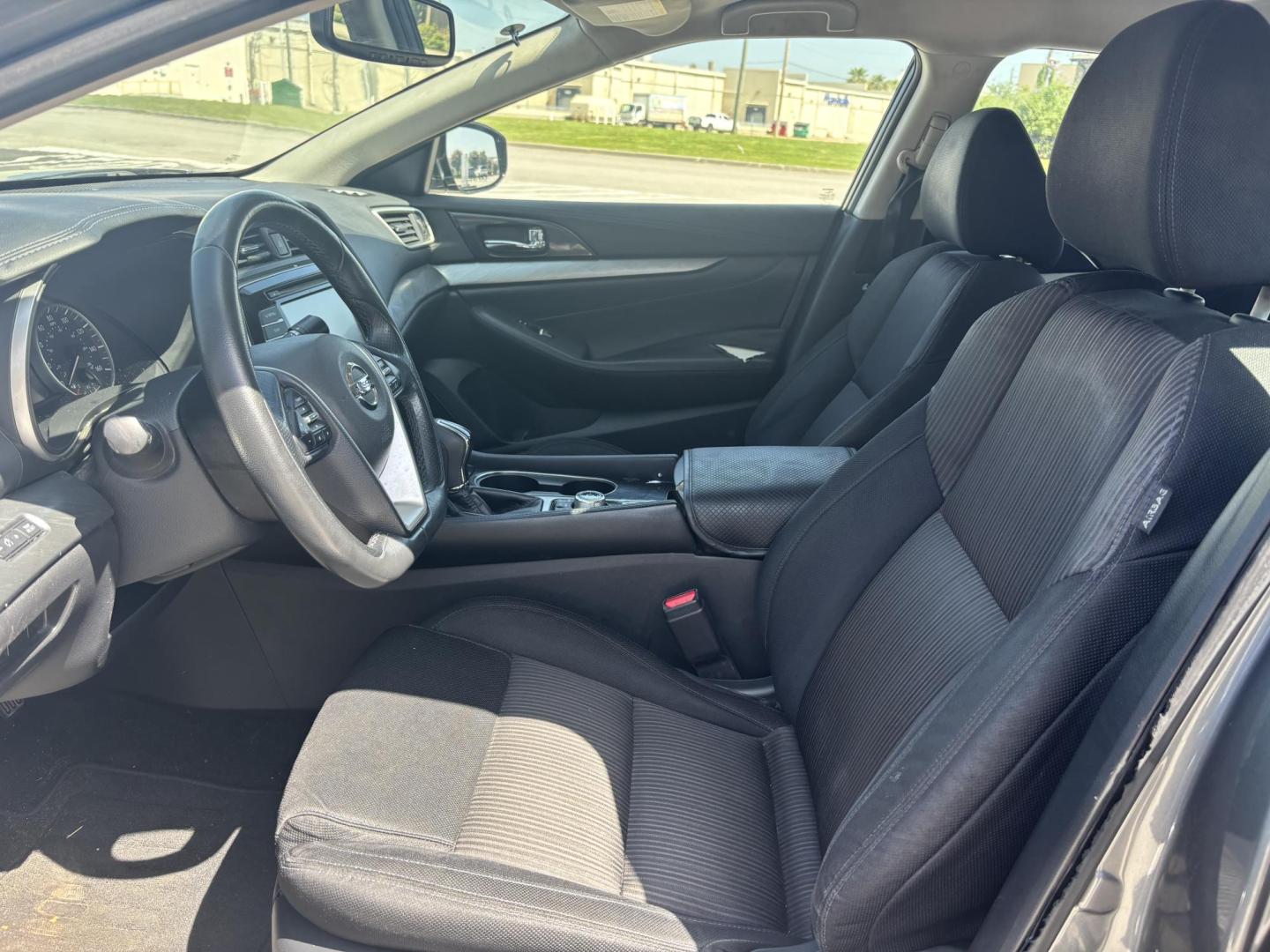 2018 Gray Nissan Maxima 3.5 SV (1N4AA6AP6JC) with an 3.5L V6 DOHC 24V engine, CVT transmission, located at 5005 Telephone Rd., Houston, TX, 77087, (713) 641-0980, 29.690666, -95.298683 - Photo#7