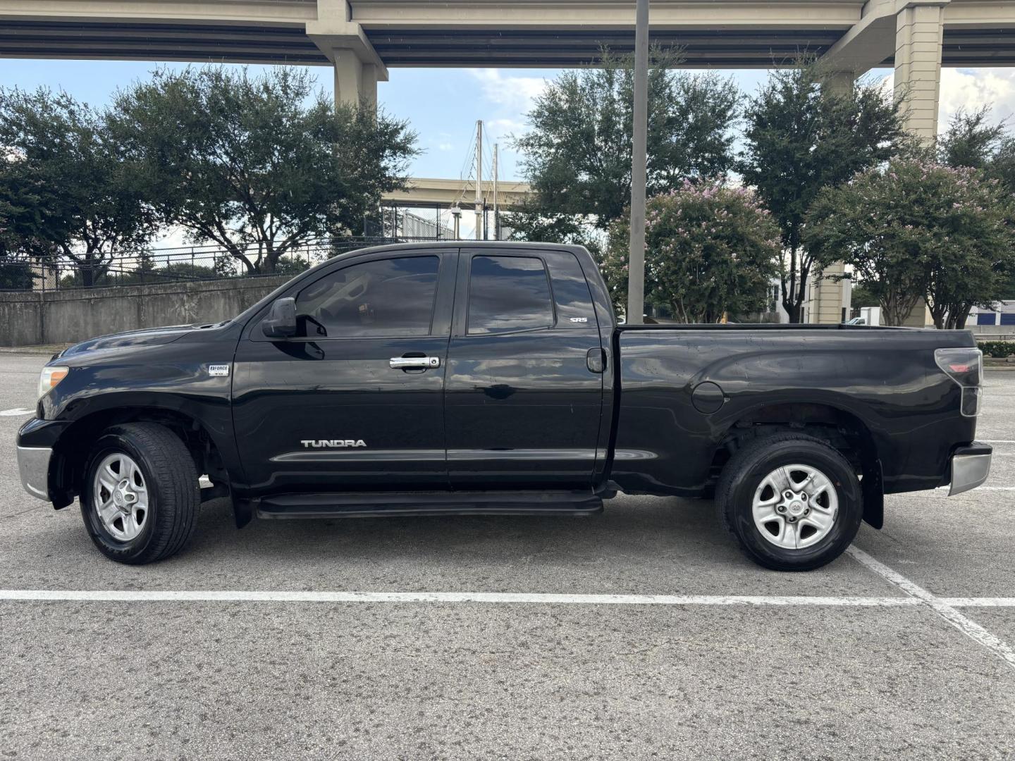 2008 Black Toyota Tundra SR5 Double Cab 4.7L 2WD (5TBRT54128S) with an 4.7L V8 DOHC 32V engine, 5-Speed Automatic Overdrive transmission, located at 5005 Telephone Rd., Houston, TX, 77087, (713) 641-0980, 29.690666, -95.298683 - Photo#2