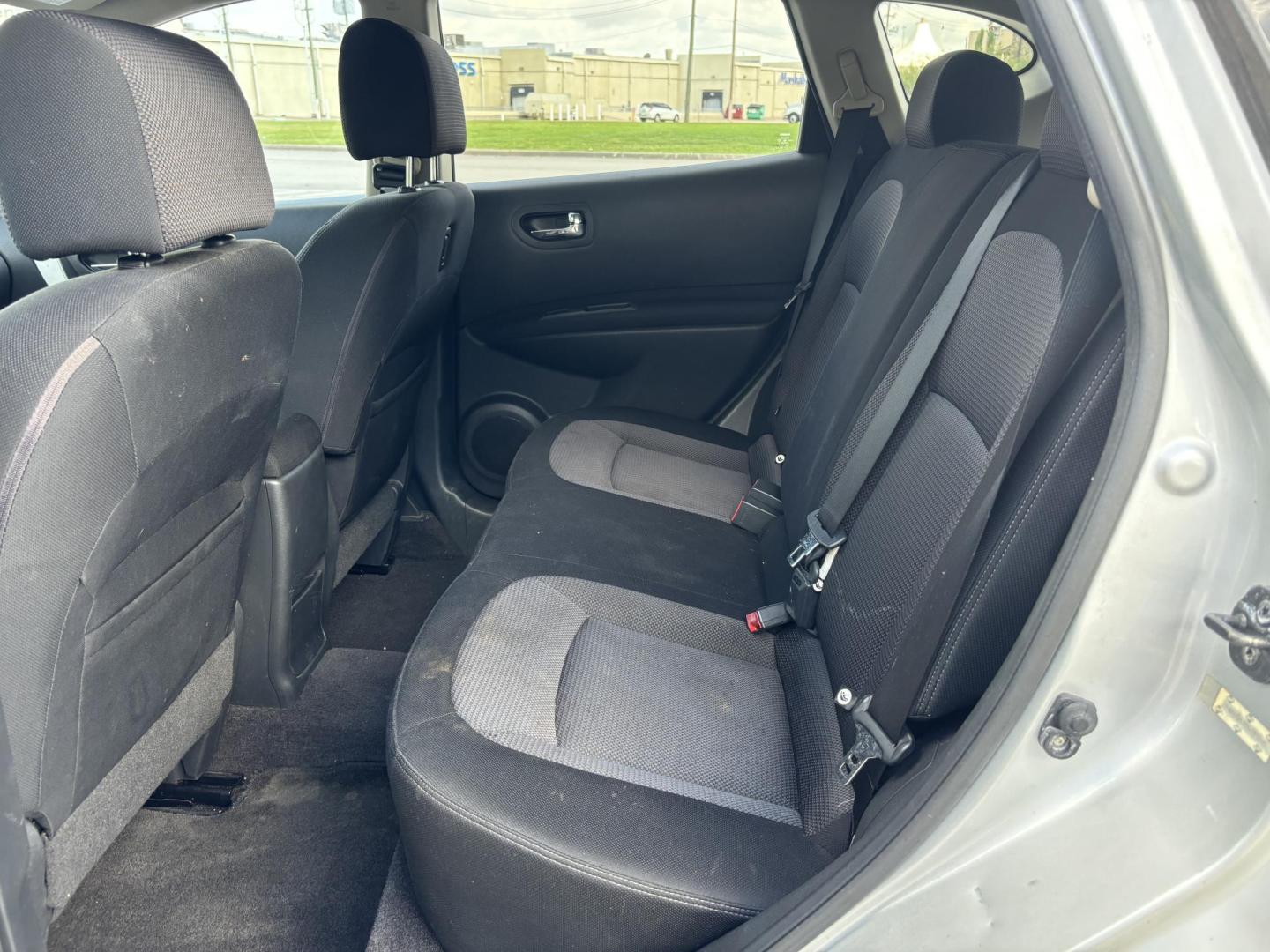 2008 Silver Nissan Rogue S AWD (JN8AS58VX8W) with an 2.5L L4 DOHC 16V engine, CVT transmission, located at 5005 Telephone Rd., Houston, TX, 77087, (713) 641-0980, 29.690666, -95.298683 - Photo#6