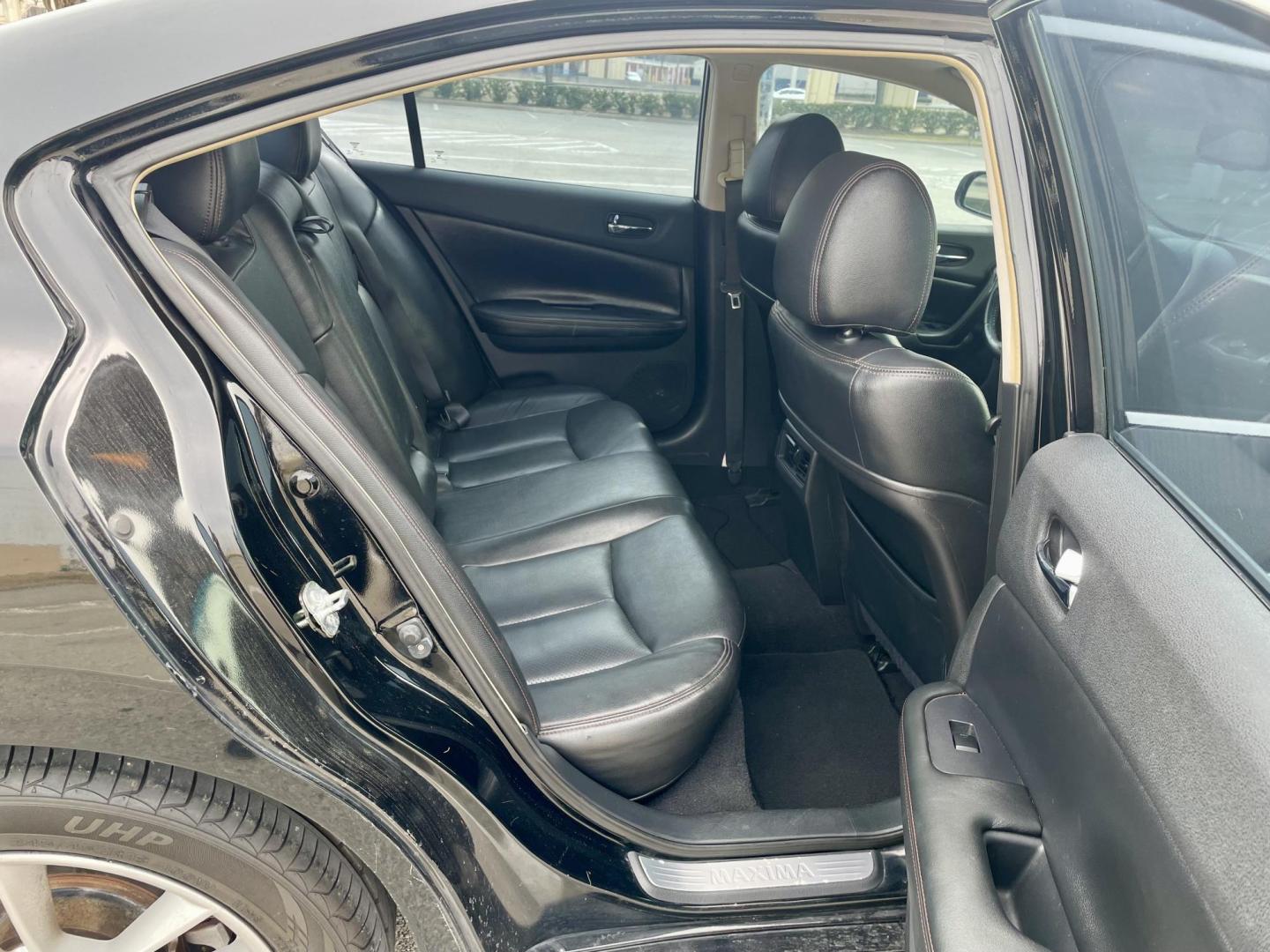 2014 Black Nissan Maxima SV (1N4AA5AP1EC) with an 3.5L V6 DOHC 24V engine, Continuously Variable Transmission transmission, located at 5005 Telephone Rd., Houston, TX, 77087, (713) 641-0980, 29.690666, -95.298683 - Photo#6