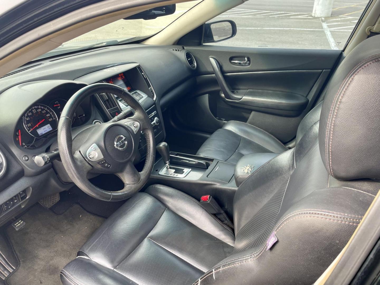 2014 Black Nissan Maxima SV (1N4AA5AP1EC) with an 3.5L V6 DOHC 24V engine, Continuously Variable Transmission transmission, located at 5005 Telephone Rd., Houston, TX, 77087, (713) 641-0980, 29.690666, -95.298683 - Photo#4
