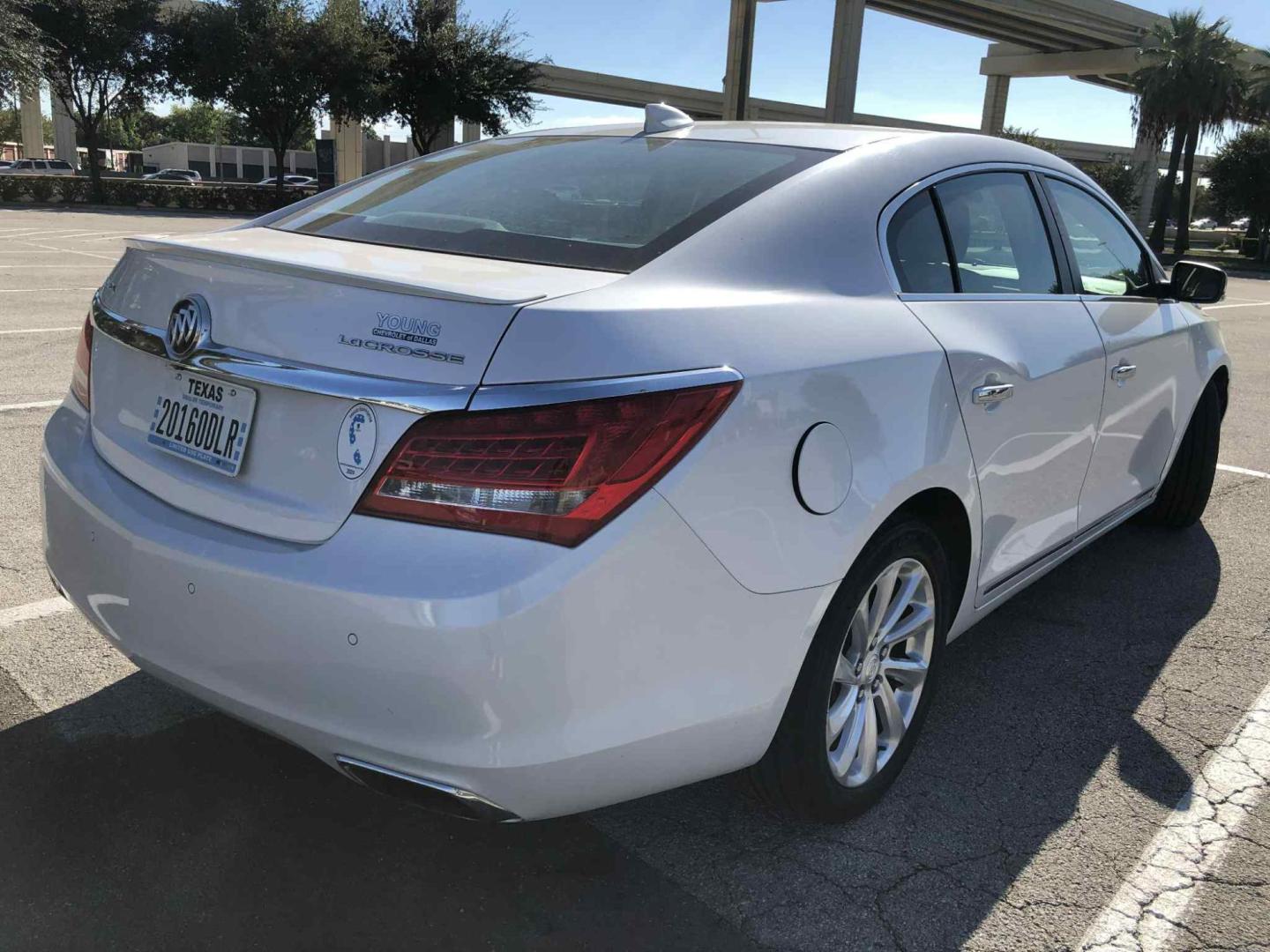 2015 Buick LaCrosse Leather Package (1G4GB5G31FF) with an 3.6L V6 DOHC 24V FFV engine, 6-Speed Automatic transmission, located at 5005 Telephone Rd., Houston, TX, 77087, (713) 641-0980, 29.690666, -95.298683 - Photo#3