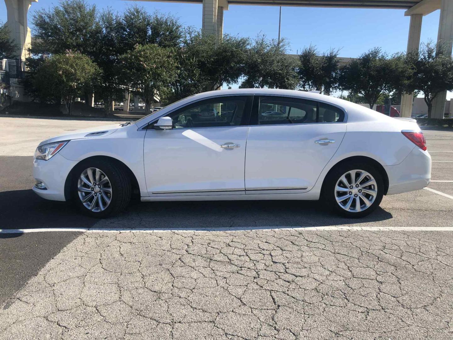 2015 Buick LaCrosse Leather Package (1G4GB5G31FF) with an 3.6L V6 DOHC 24V FFV engine, 6-Speed Automatic transmission, located at 5005 Telephone Rd., Houston, TX, 77087, (713) 641-0980, 29.690666, -95.298683 - Photo#2