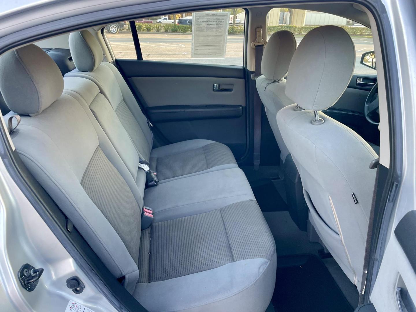 2011 Silver Nissan Sentra 2.0 (3N1AB6APXBL) with an 2.0L L4 DOHC 16V engine, Continuously Variable Transmisson transmission, located at 5005 Telephone Rd., Houston, TX, 77087, (713) 641-0980, 29.690666, -95.298683 - Photo#6