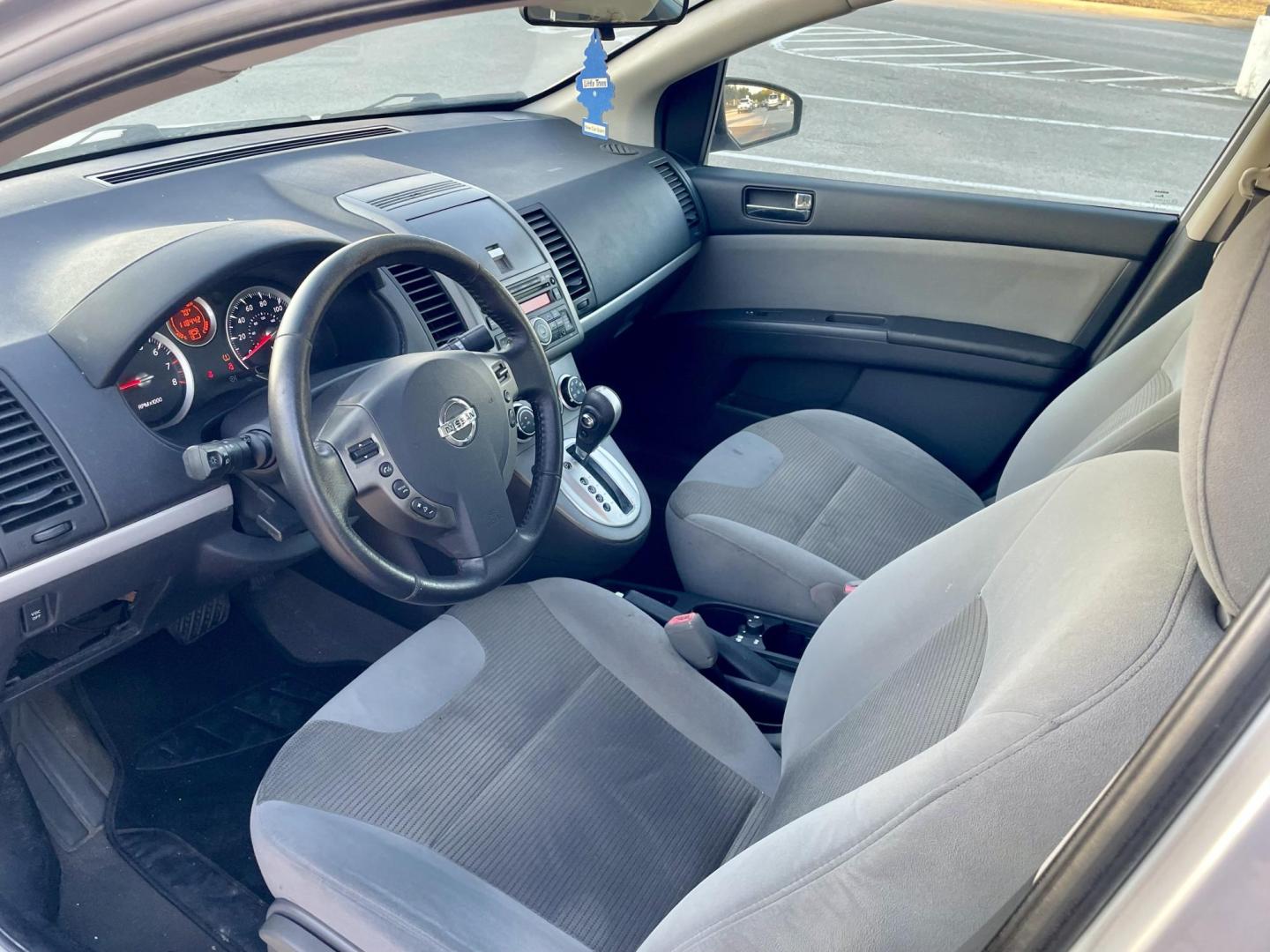 2011 Silver Nissan Sentra 2.0 (3N1AB6APXBL) with an 2.0L L4 DOHC 16V engine, Continuously Variable Transmisson transmission, located at 5005 Telephone Rd., Houston, TX, 77087, (713) 641-0980, 29.690666, -95.298683 - Photo#4