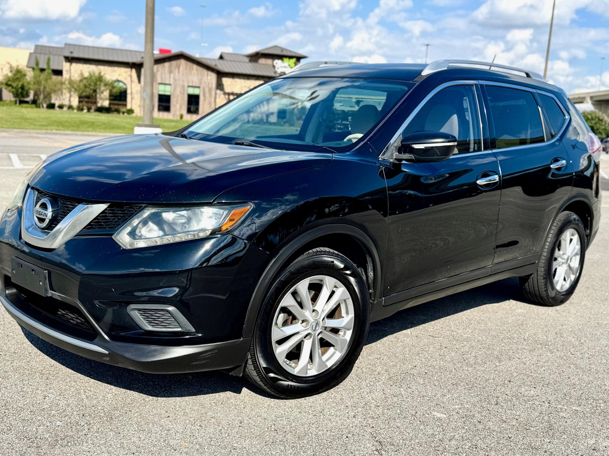 photo of 2015 Nissan Rogue S 2WD