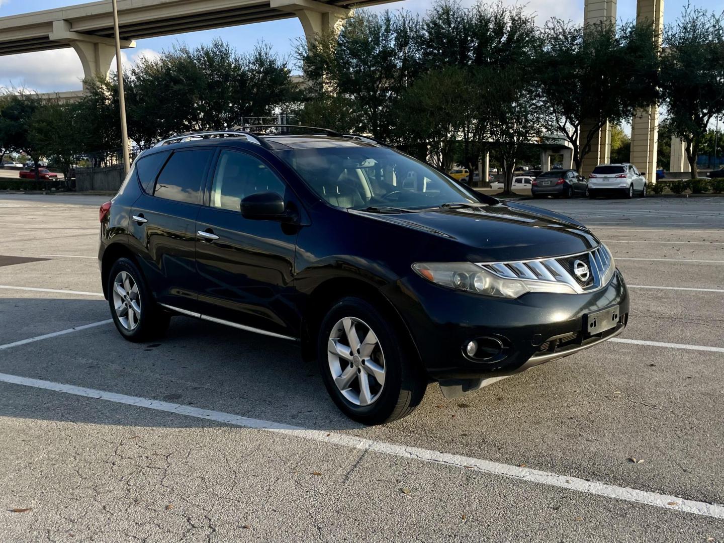 2009 Nissan Murano S (JN8AZ18U89W) with an 3.5L V6 DOHC 24V engine, Automatic CVT Overdrive transmission, located at 5005 Telephone Rd., Houston, TX, 77087, (713) 641-0980, 29.690666, -95.298683 - Photo#3