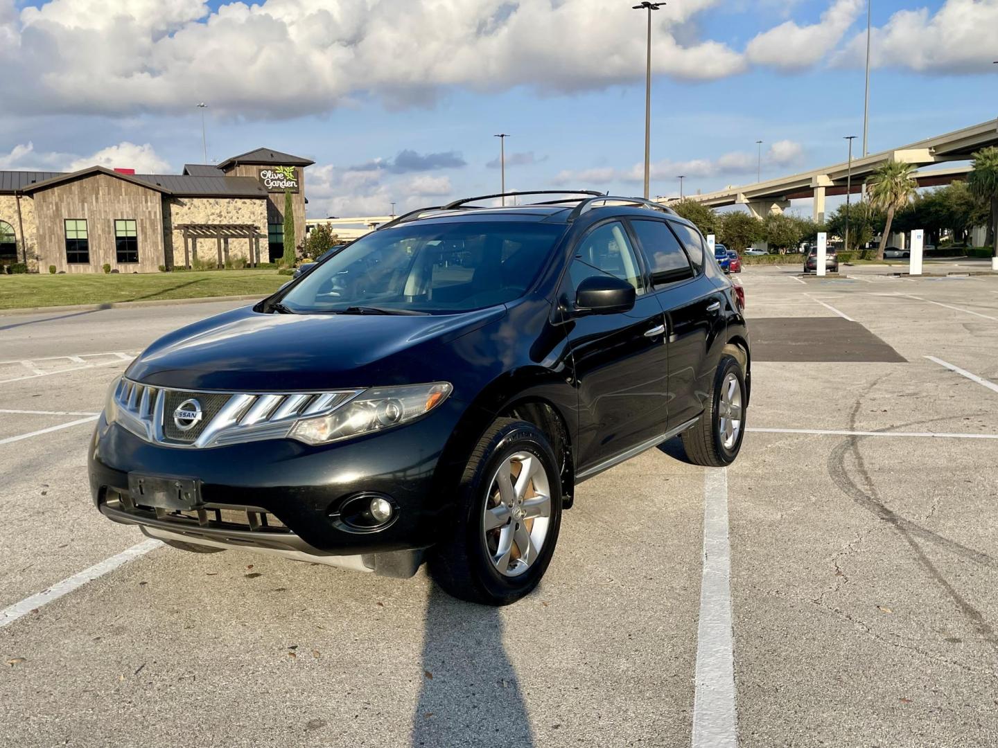 2009 Nissan Murano S (JN8AZ18U89W) with an 3.5L V6 DOHC 24V engine, Automatic CVT Overdrive transmission, located at 5005 Telephone Rd., Houston, TX, 77087, (713) 641-0980, 29.690666, -95.298683 - Photo#0