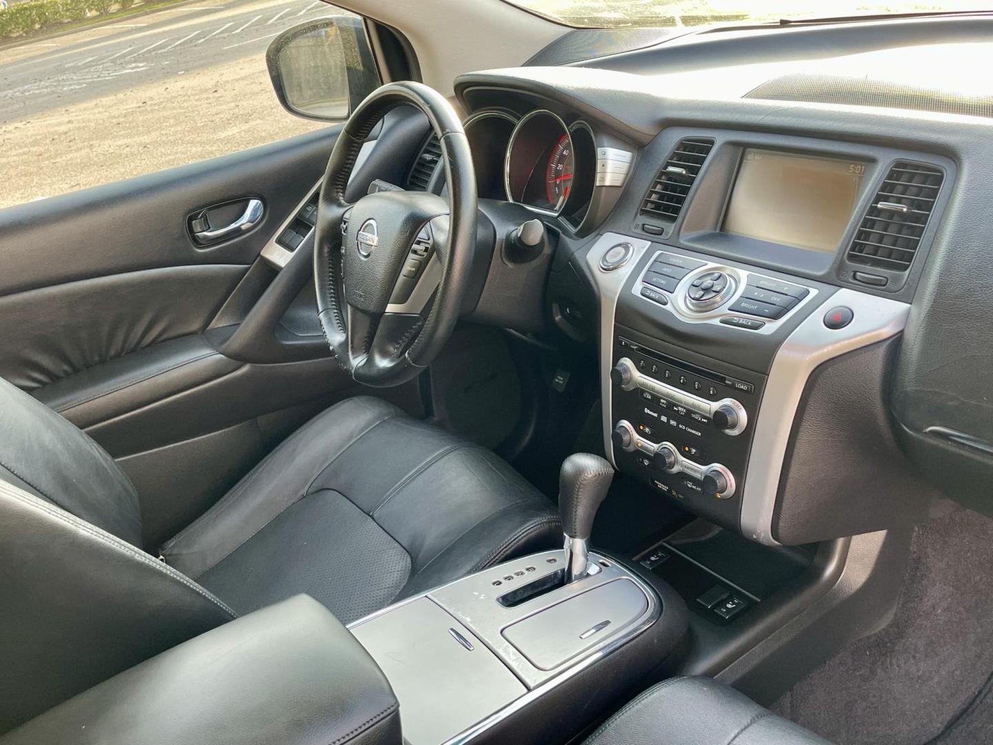 2009 Nissan Murano S (JN8AZ18U89W) with an 3.5L V6 DOHC 24V engine, Automatic CVT Overdrive transmission, located at 5005 Telephone Rd., Houston, TX, 77087, (713) 641-0980, 29.690666, -95.298683 - Photo#4