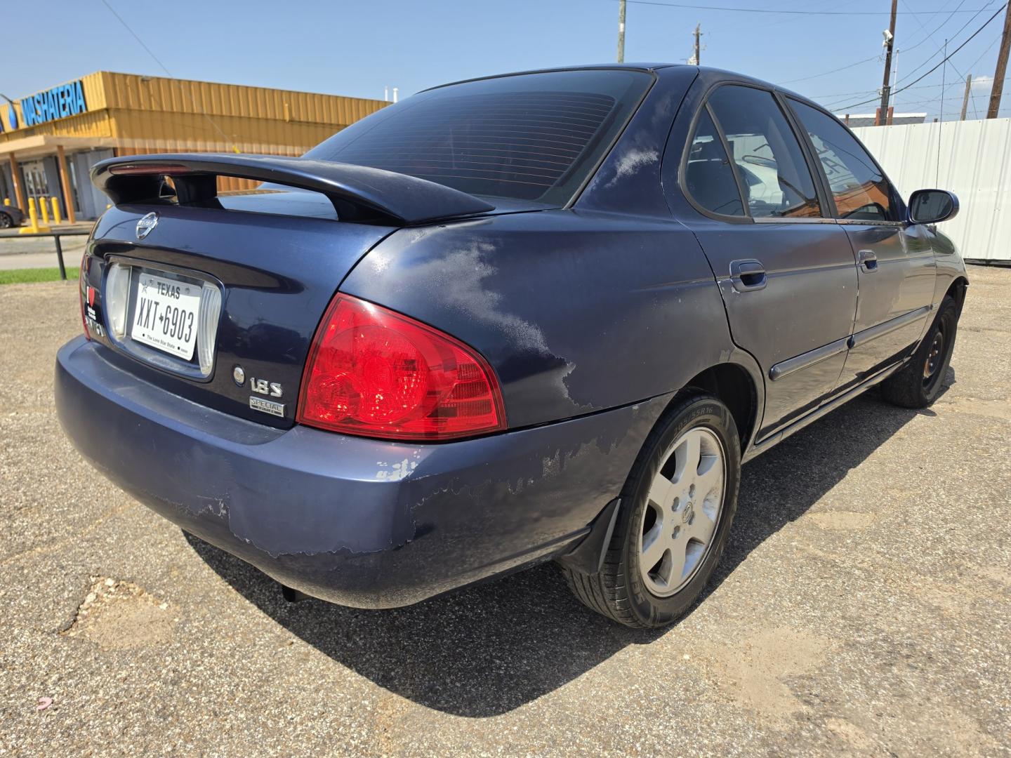 2006 Blue Nissan Sentra 1.8 (3N1CB51D86L) with an 1.8L L4 DOHC 16V engine, located at 5005 Telephone Rd., Houston, TX, 77087, (713) 641-0980, 29.690666, -95.298683- Photo#2