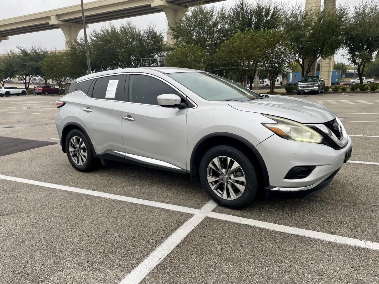 2015 silver Nissan Murano Platinum FWD (5N1AZ2MG2FN) with an 3.5L V6 DOHC 24V engine, Continuously Variable Transmission transmission, located at 5005 Telephone Rd., Houston, TX, 77087, (713) 641-0980, 29.690666, -95.298683 - Photo#3