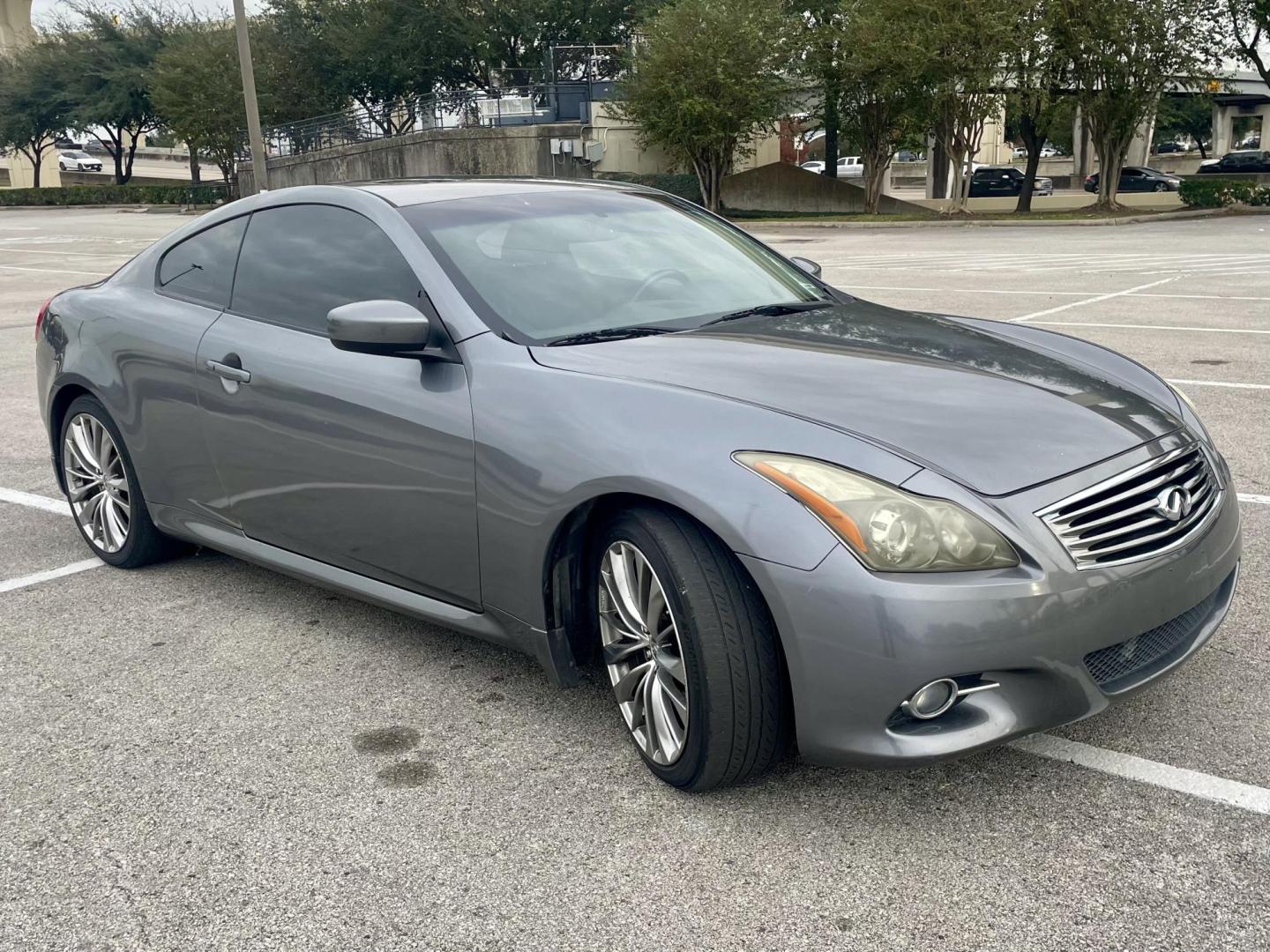 2012 Gray Infiniti G Coupe Sport 6MT (JN1CV6EK5CM) with an 3.7L V6 DOHC 24V engine, 6-Speed Manual transmission, located at 5005 Telephone Rd., Houston, TX, 77087, (713) 641-0980, 29.690666, -95.298683 - Photo#2