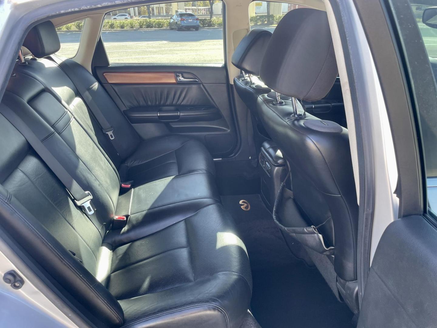 2006 silver Infiniti M 35 Luxury (JNKAY01E86M) with an 3.5L V6 24V DOHC engine, 5-Speed Automatic Overdrive transmission, located at 5005 Telephone Rd., Houston, TX, 77087, (713) 641-0980, 29.690666, -95.298683 - Photo#5