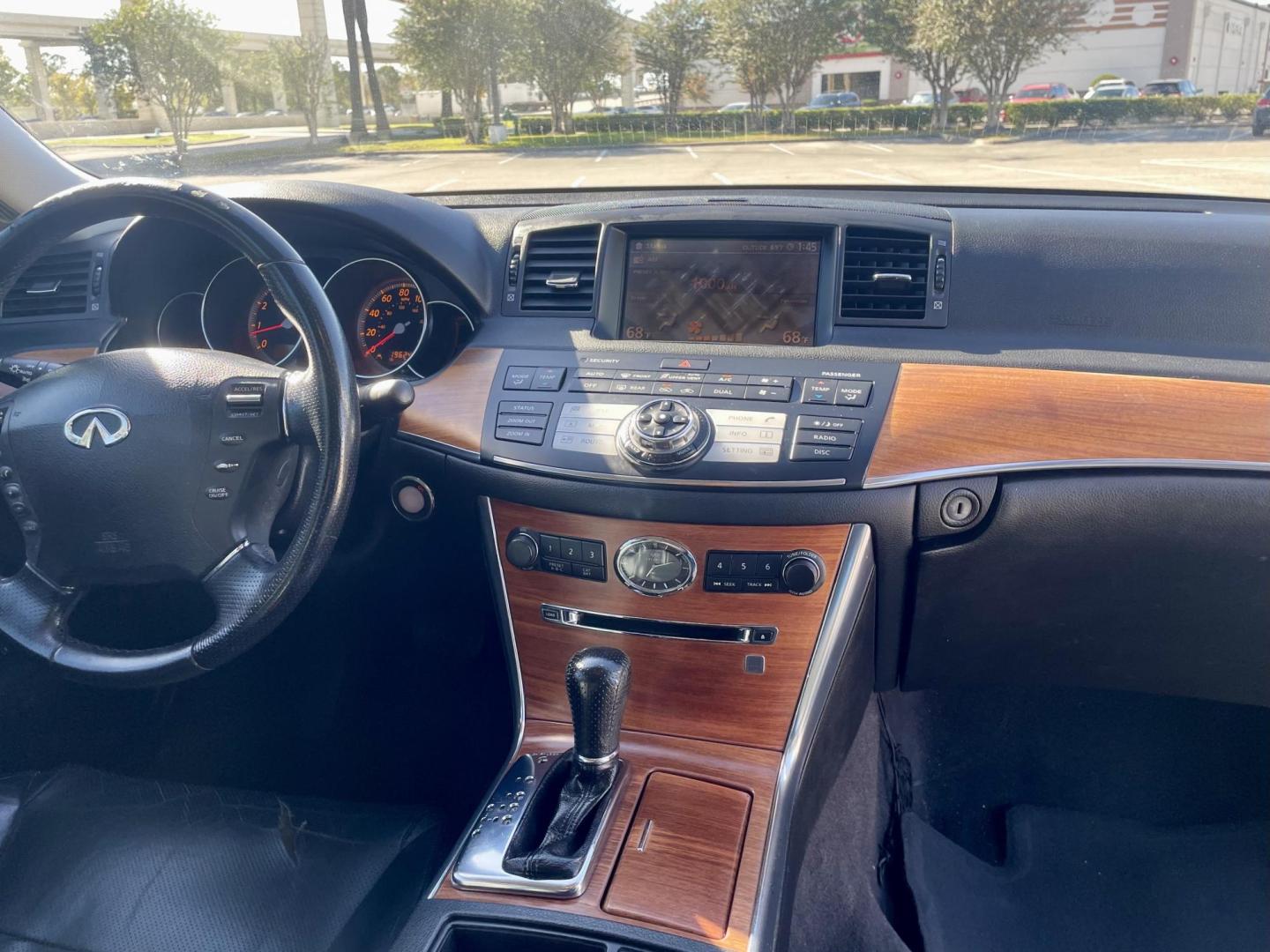 2006 silver Infiniti M 35 Luxury (JNKAY01E86M) with an 3.5L V6 24V DOHC engine, 5-Speed Automatic Overdrive transmission, located at 5005 Telephone Rd., Houston, TX, 77087, (713) 641-0980, 29.690666, -95.298683 - Photo#6